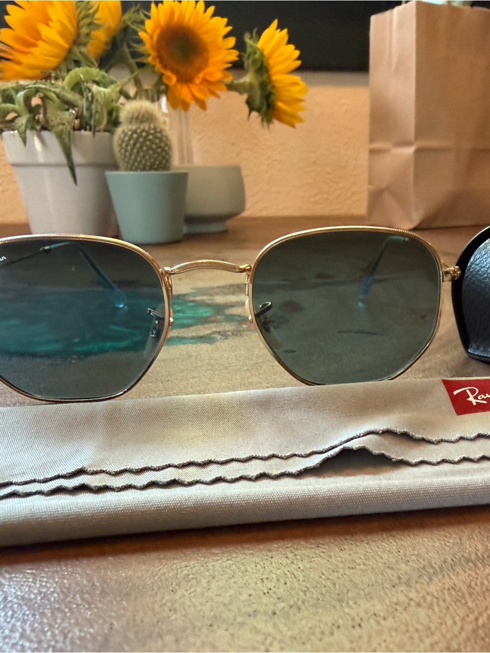 Ray-Ban Gold Metal Aviator Sunglasses | Blue-Green Lenses | Classic Unisex